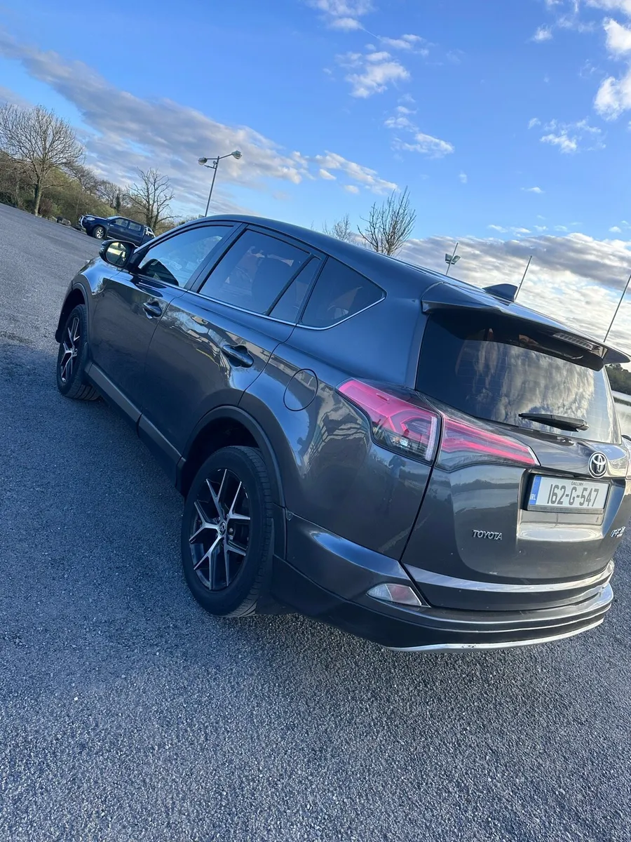 Toyota RAV4 2016 - Image 3