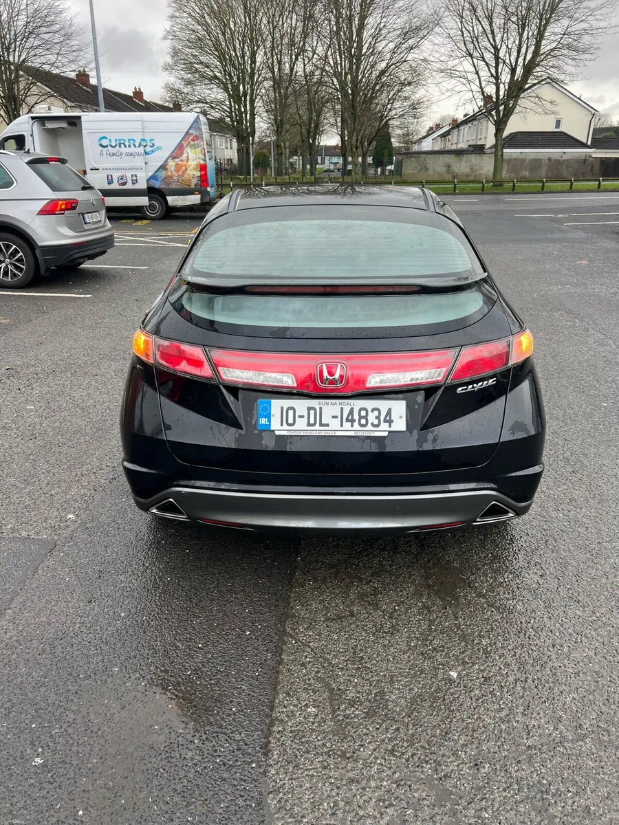 Car - Image 2