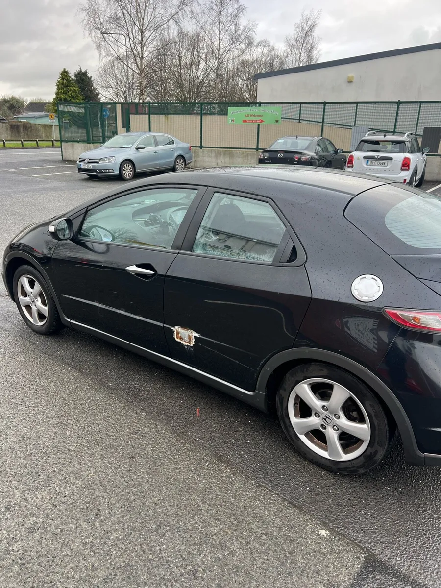 Car - Image 4
