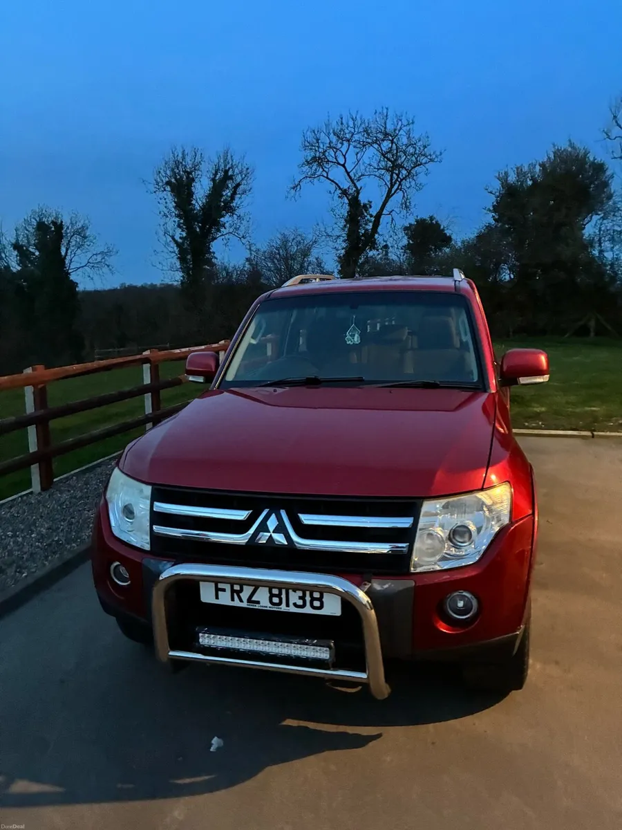 Mitsubishi Shogun - Image 2