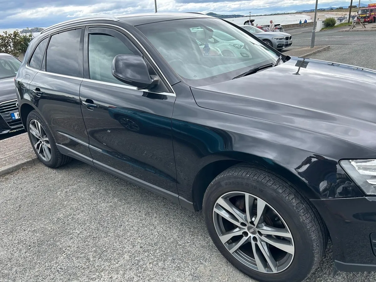 Audi Q5 - Image 2