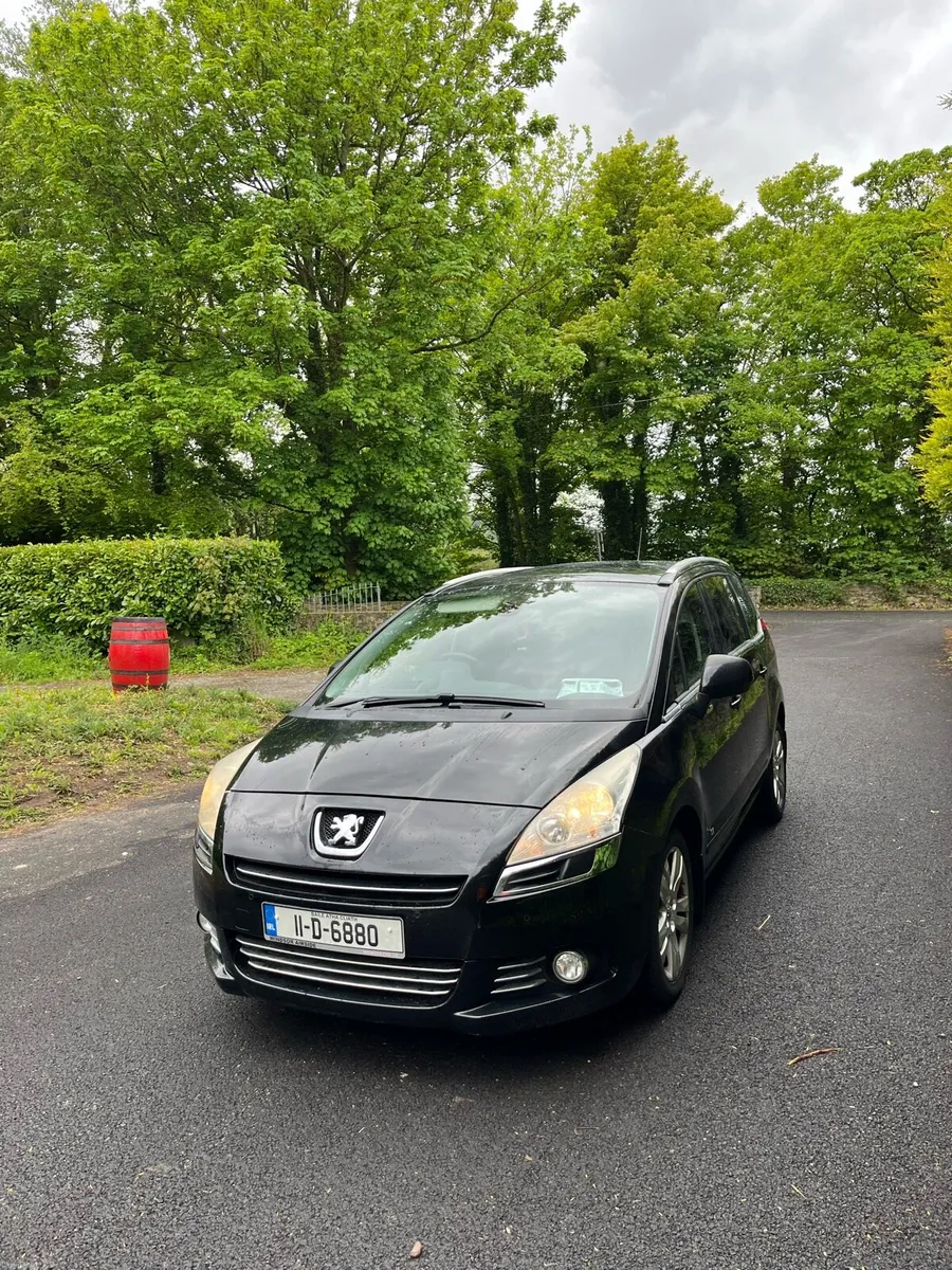 Peugeot 5008 - Image 1