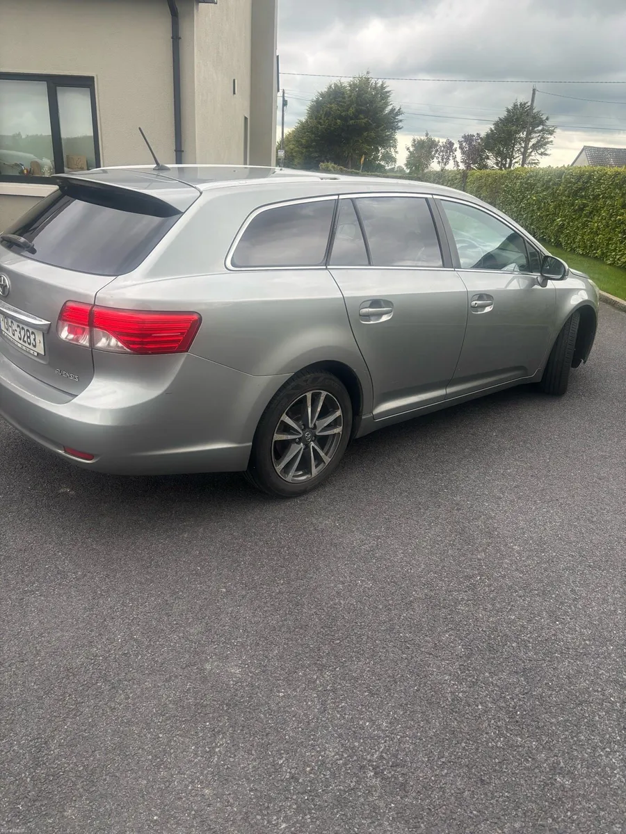Toyota Avensis - Image 4