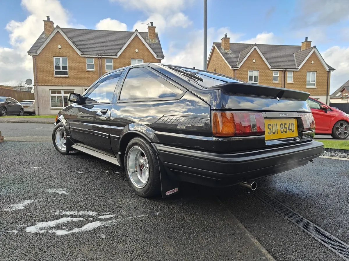 Toyota Corolla 1986 - Image 4