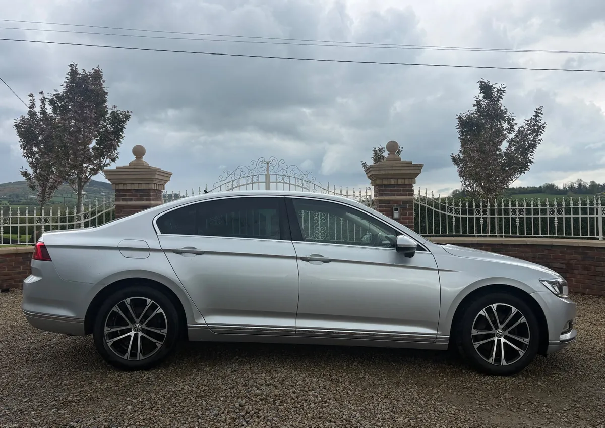 Volkswagen Passat 2018 DSG - Image 3
