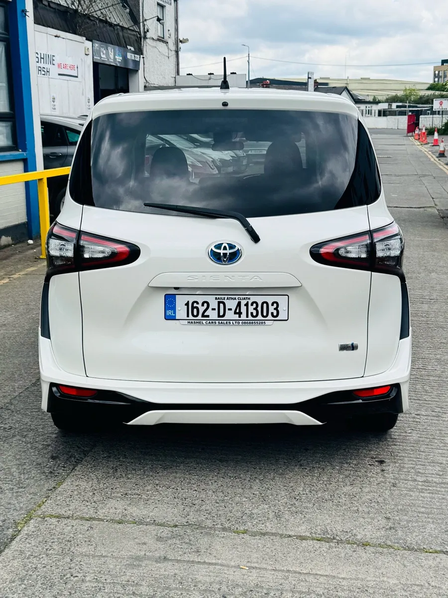 Toyota Sienta Hybrid 7 Seater Auto Excellent Cond - Image 4