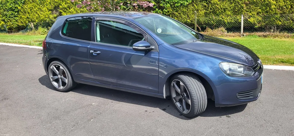 Volkswagen Golf 1.4ltr 2009 140,000 kms - Image 1