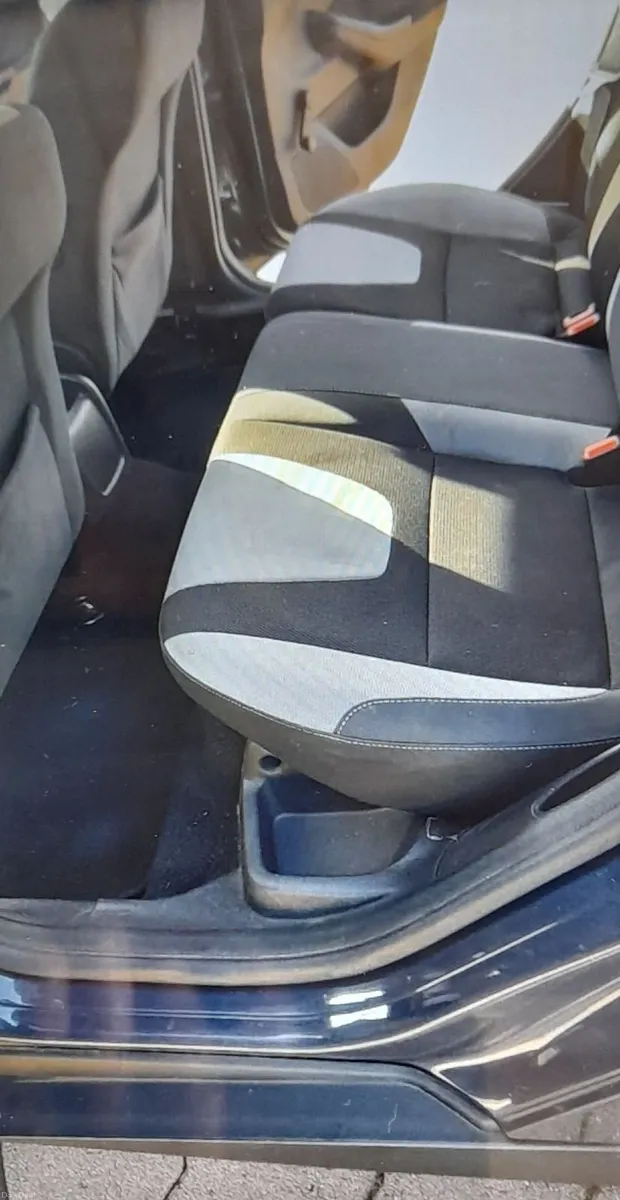 Ford Focus 2013 - Image 6
