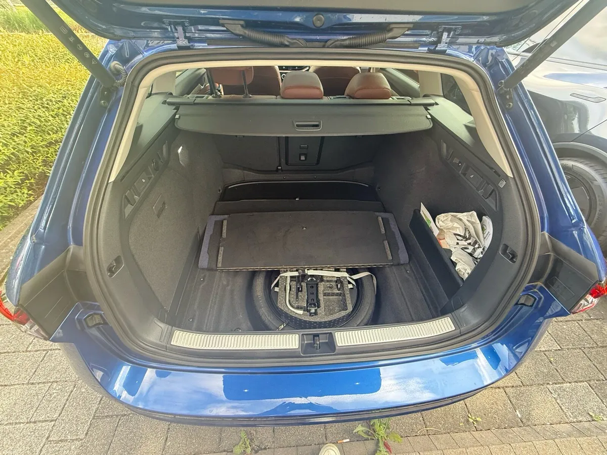 Skoda Superb Combi L&K, new model - Image 3