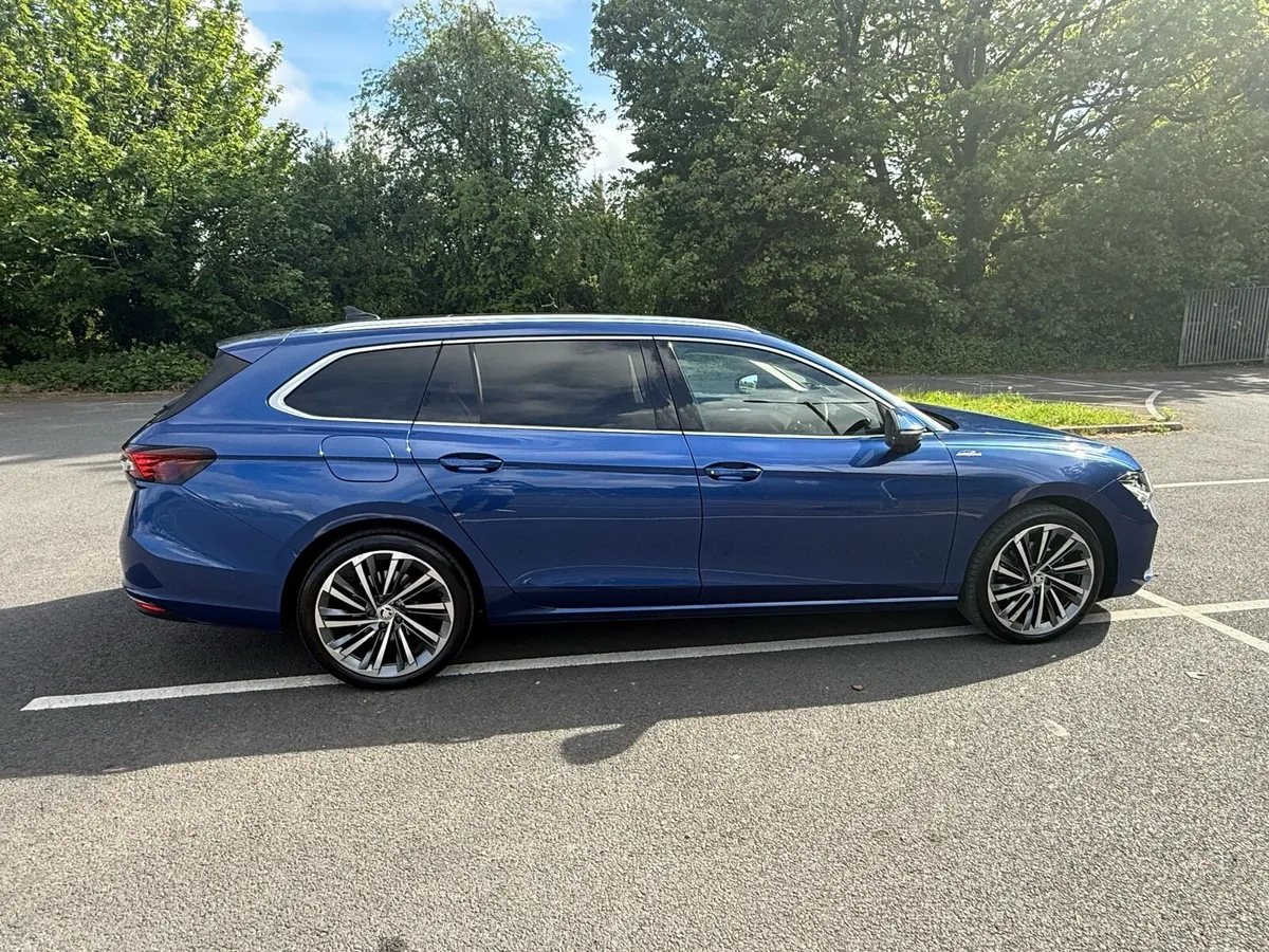 Skoda Superb Combi L&K, new model - Image 2