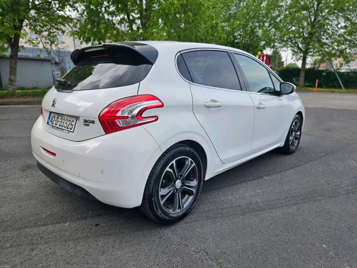 2014 Peugeot 208 AUTOMATIC, PAN ROOF - Image 3