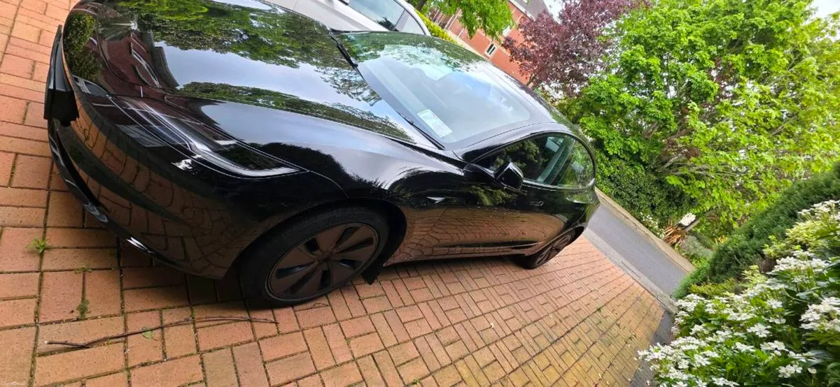 Tesla Model 3 RWD Low Mileage - Image 3