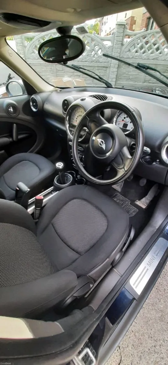 2012  Mini  Countryman Diesel - Image 2