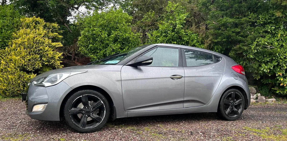 Hyundai Veloster - Image 4