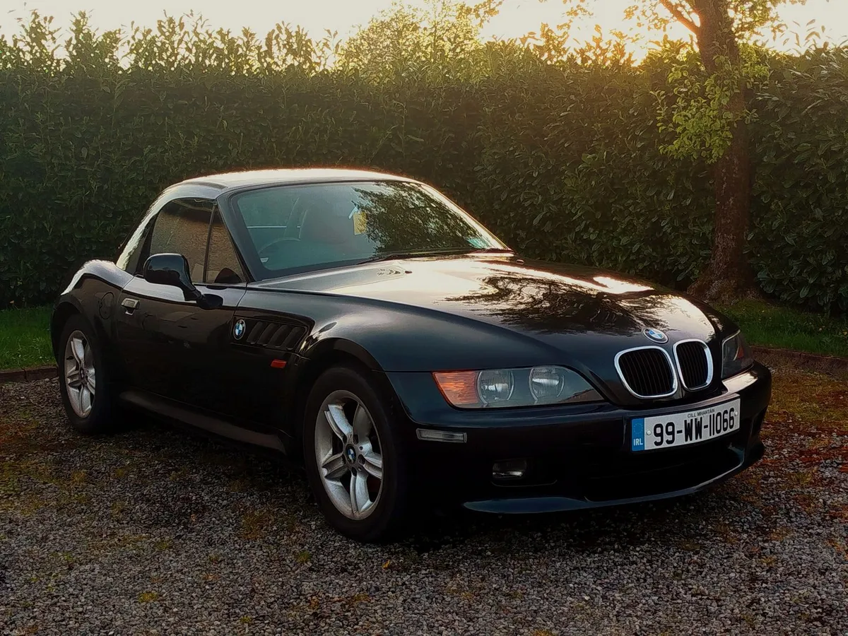 BMW Z3 1999 2.0 6 cylinders roadster with hard top - Image 1
