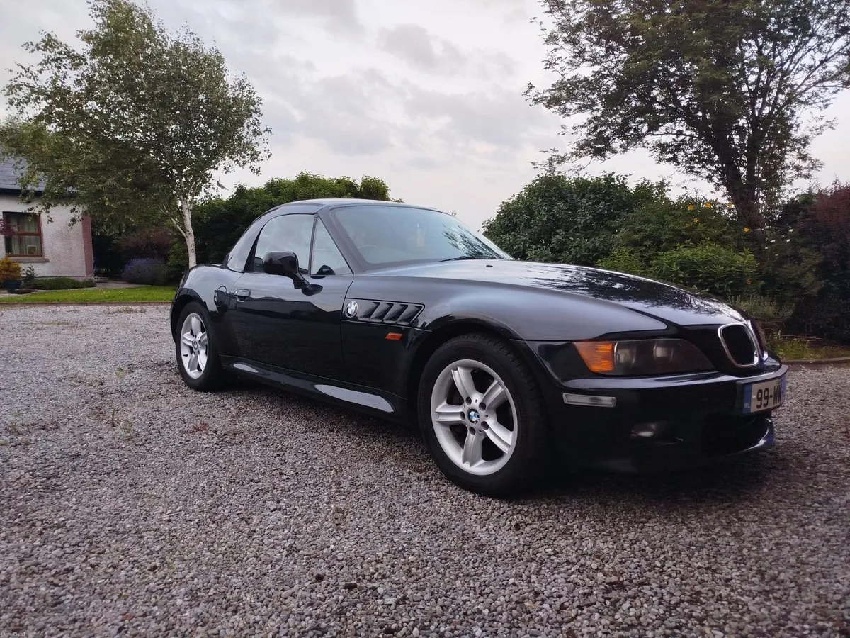 BMW Z3 1999 2.0 6 cylinders roadster with hard top - Image 4