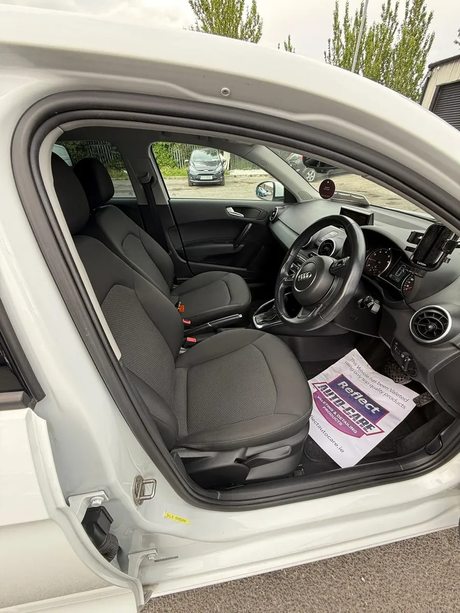 161 Audi A1 SPORTSBACK *2TONE"Top specs - Image 4