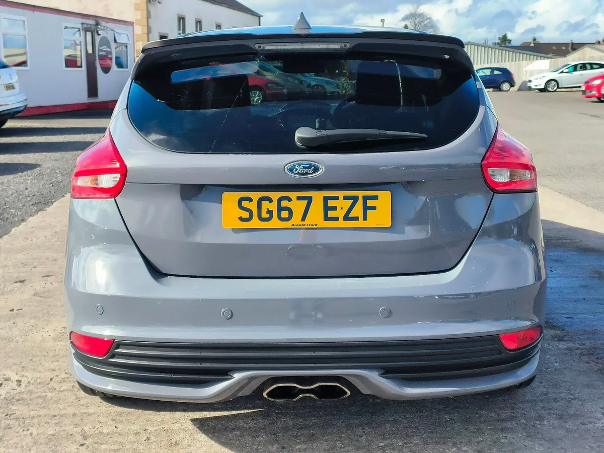 2017 Ford Focus  2.0 TDCi 185 ST-3 5dr - Image 6