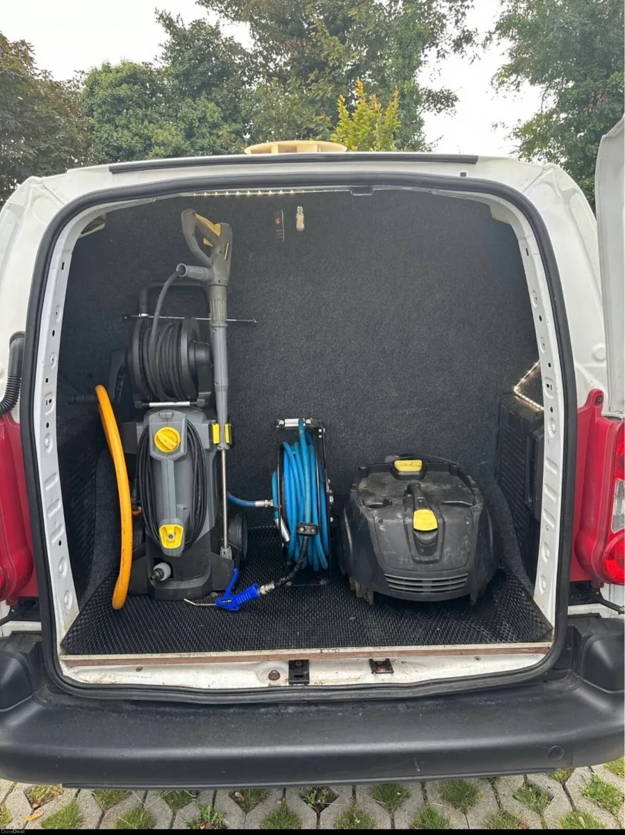 Valeting van for sale - Image 4