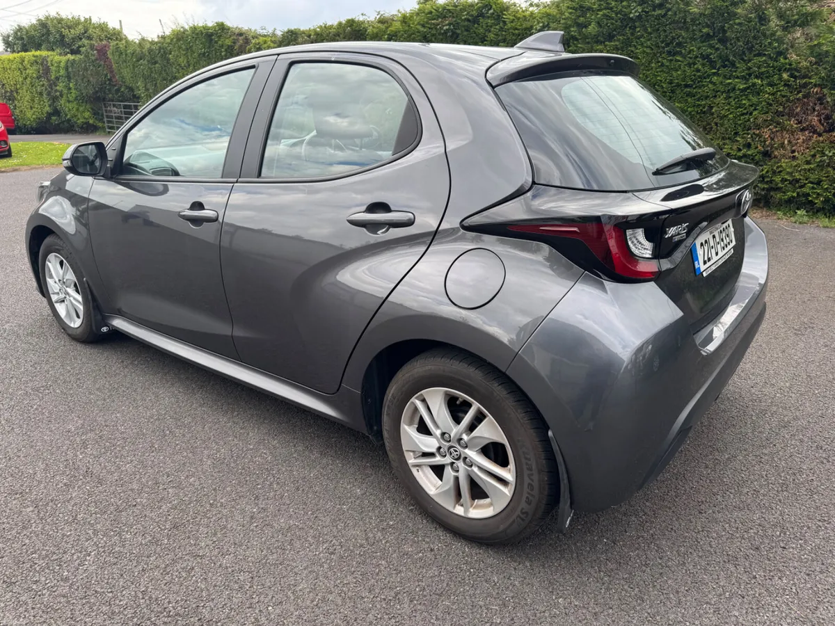 Toyota Yaris 2022 - Image 5