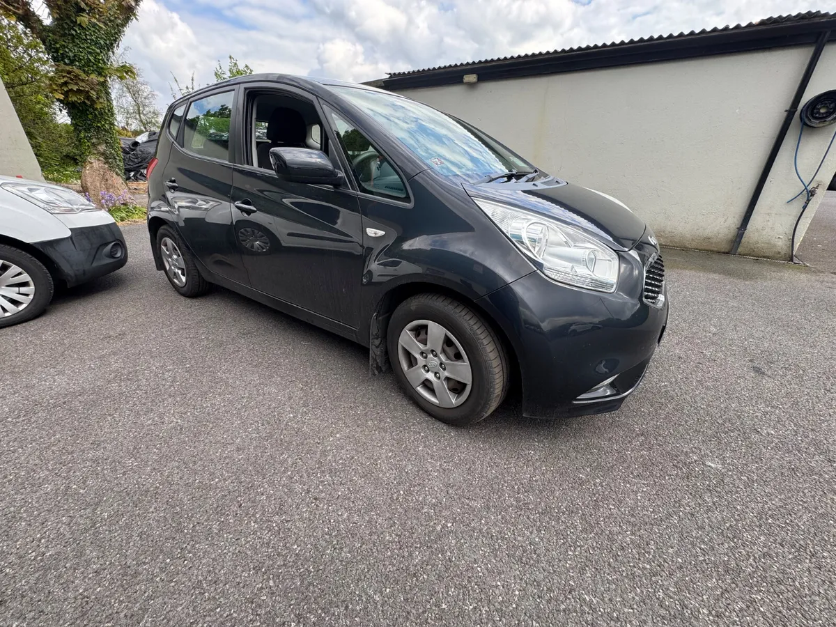 Kia Venga 2015 - Image 2