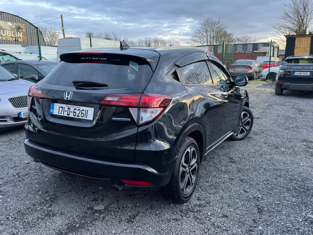 2017 Honda Vezel 1.5L Hybrid Suv - Image 3
