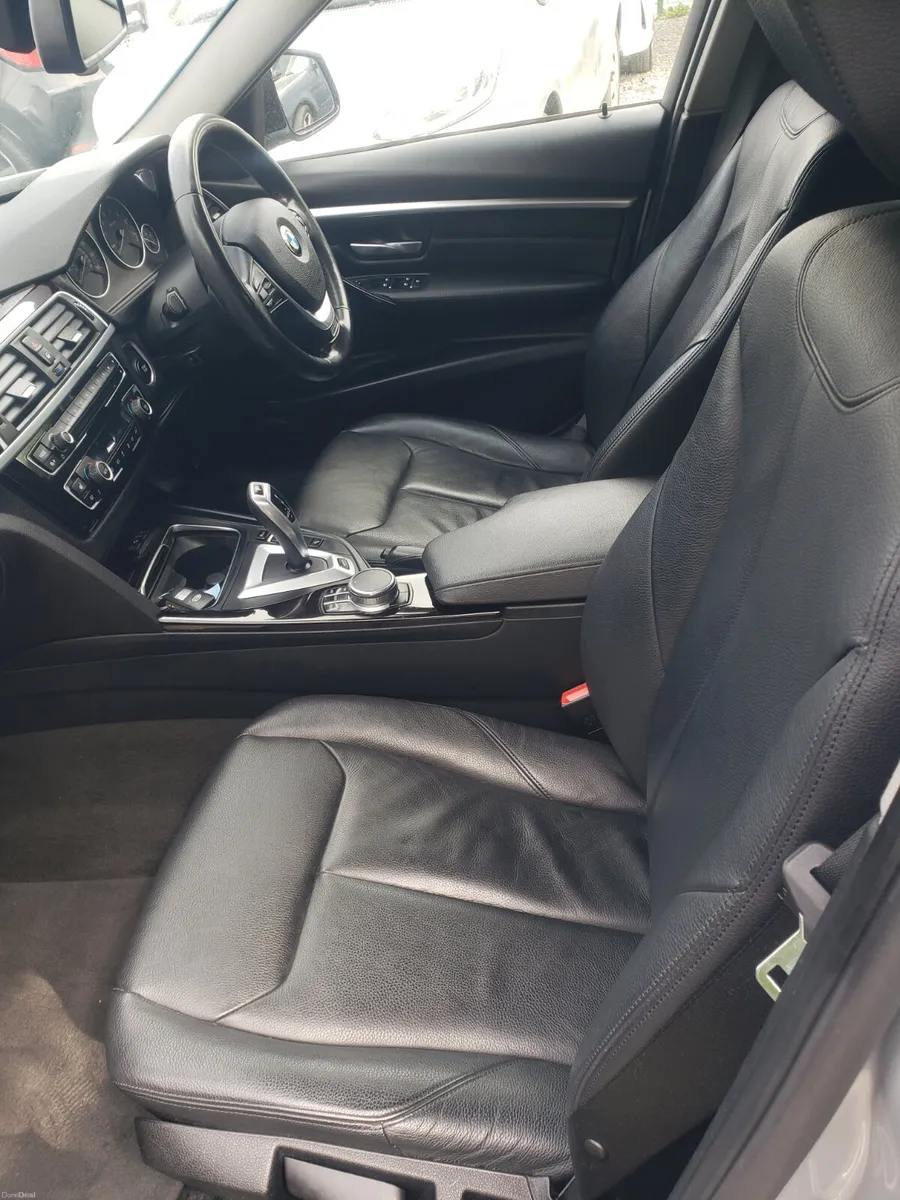 BMW 330e plugin hybrid 2017 - Image 6