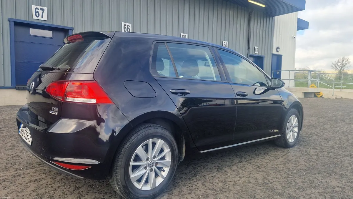 VOLKSWAGEN GOLF 1.2 TSI   AUTOMATIC - Image 1