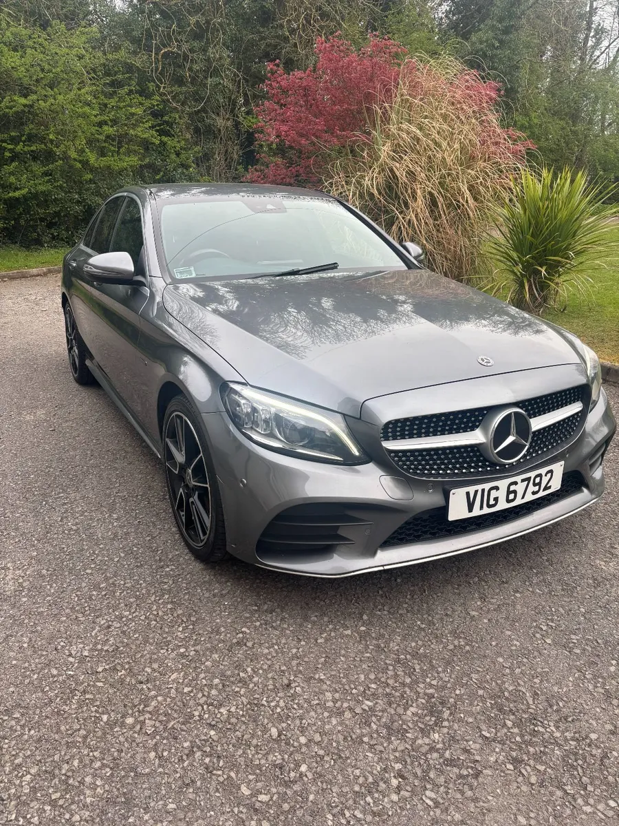 Mercedes-Benz C300de 2020 - Image 2