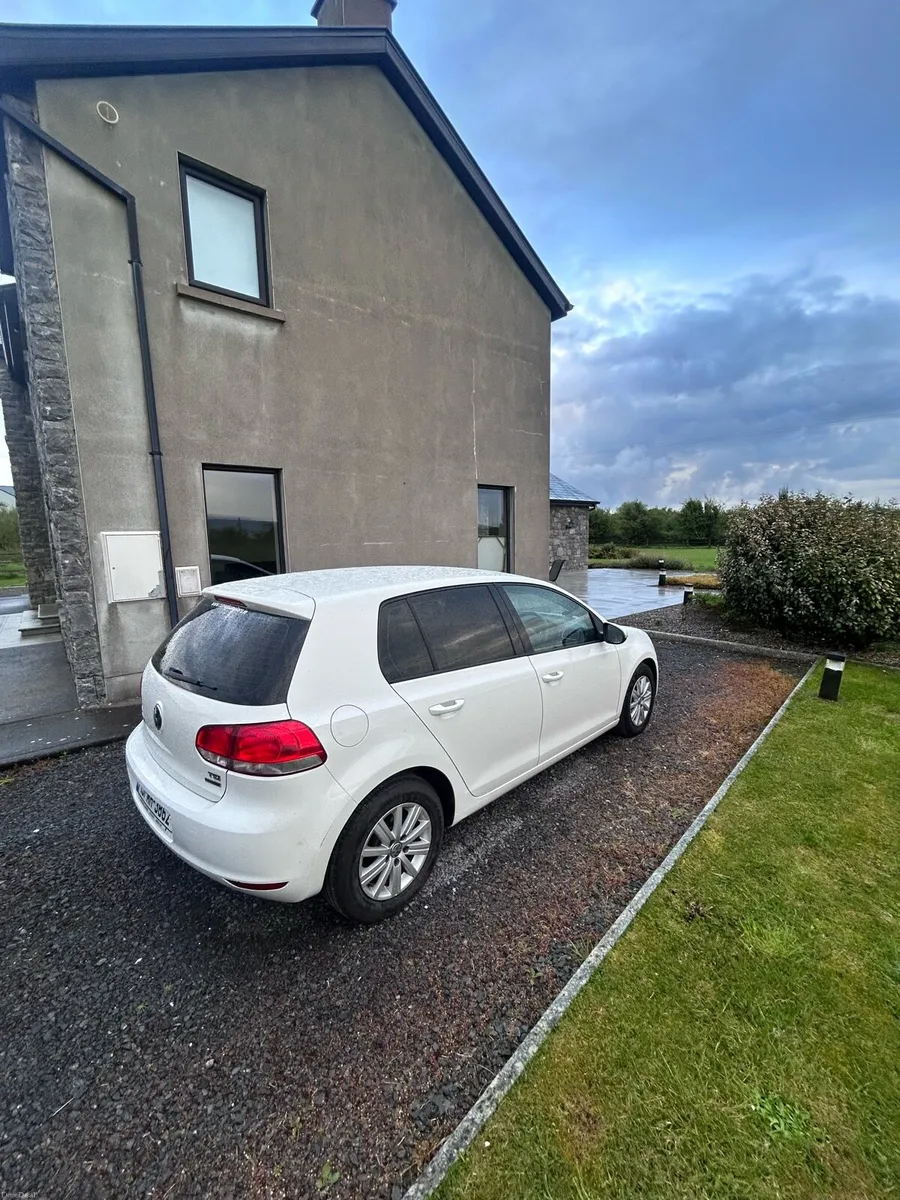 Car - Image 1