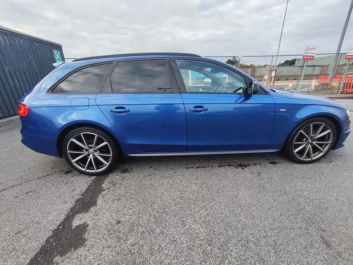Audi A4 2015 - Image 1