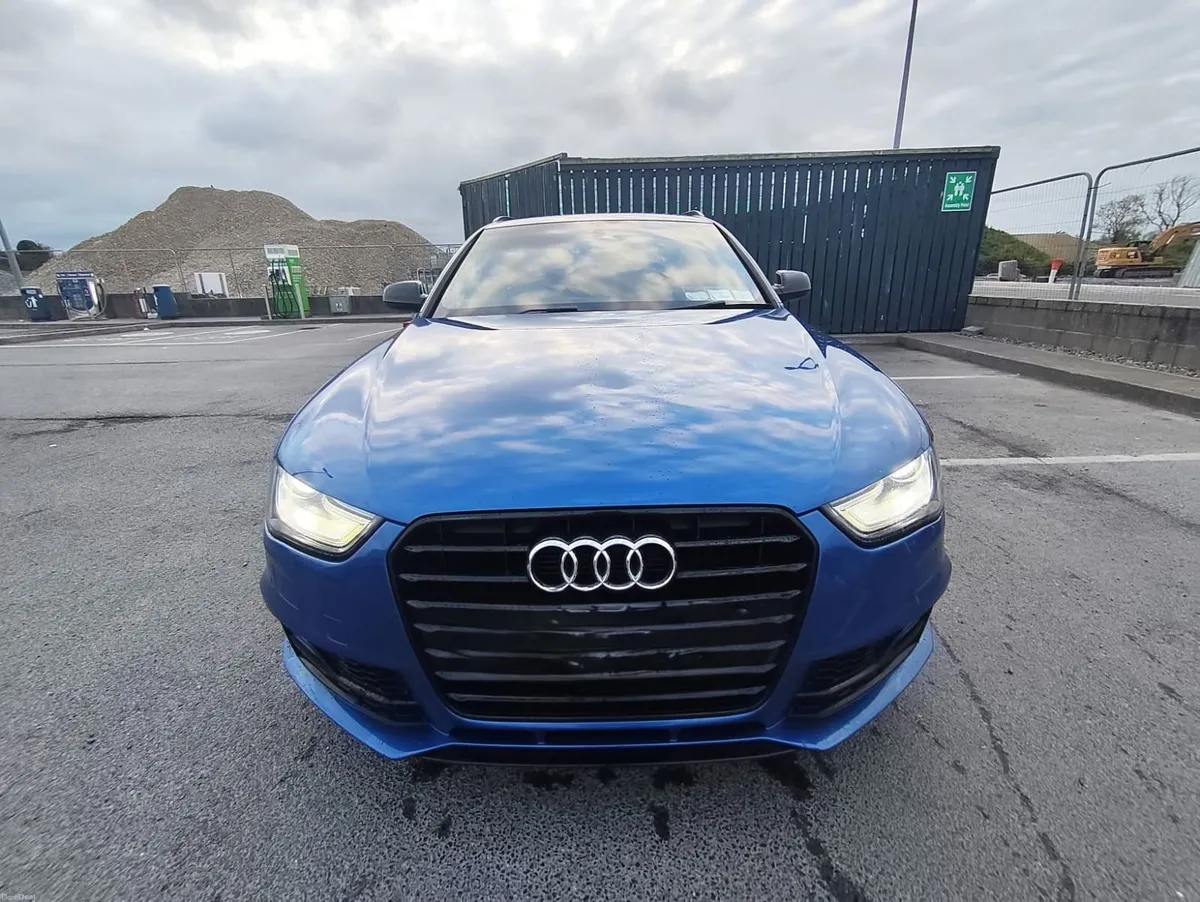 Audi A4 2015 - Image 4