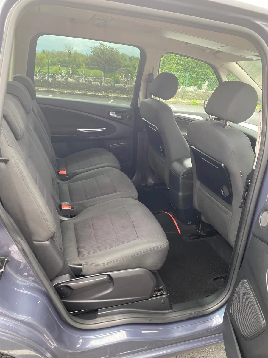 Ford galaxy - Image 4