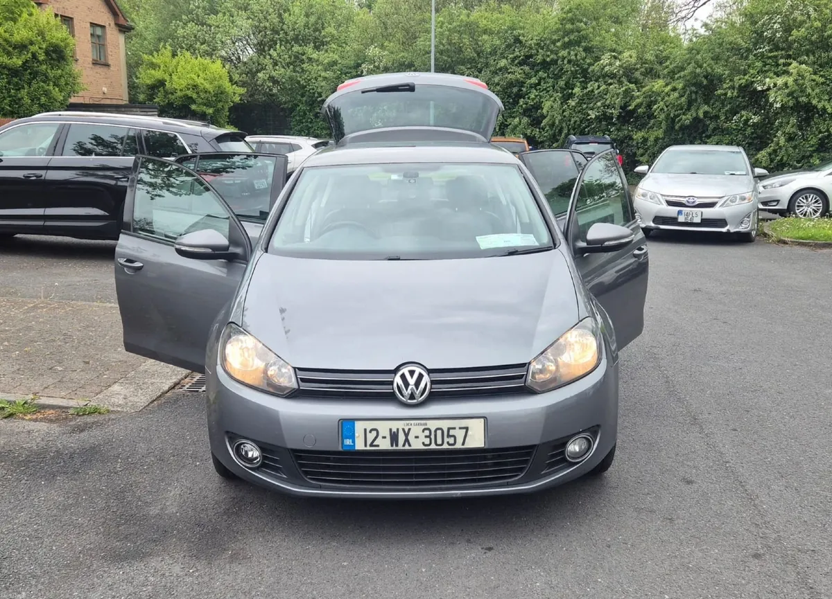 Volkswagen Golf 2012 - Image 1