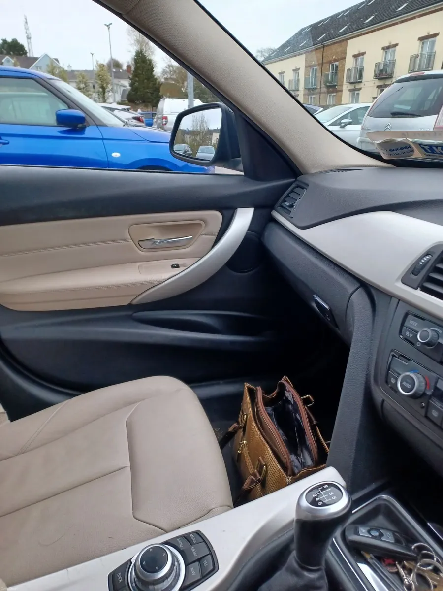 BMW 3-Series 2015 - Image 6
