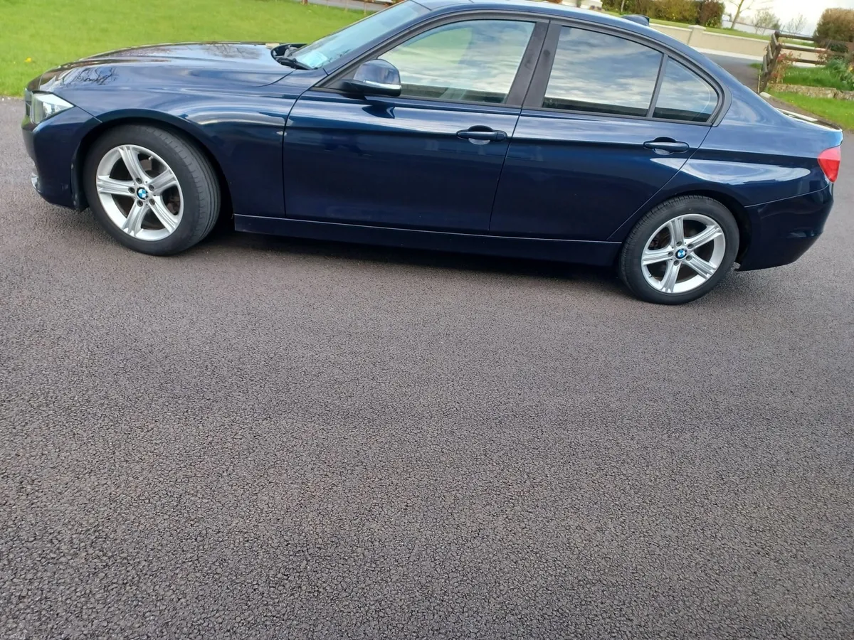BMW 3-Series 2015 - Image 1