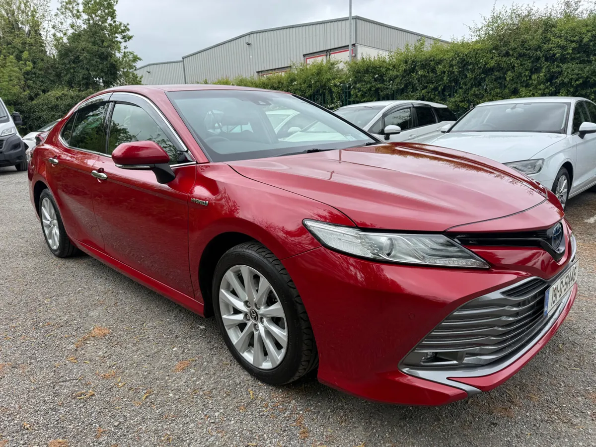 Toyota Camry 2019 - Image 1