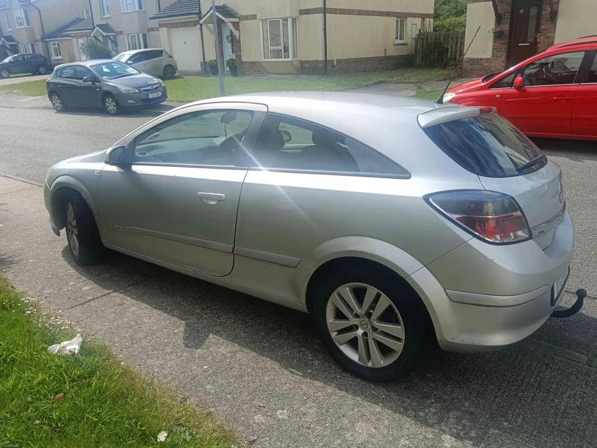 Opel Astra 2007 - Image 1