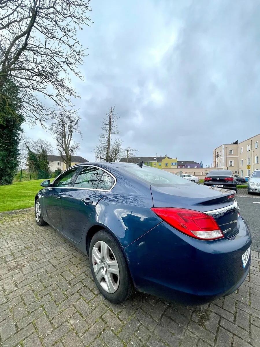 Opel Insignia 2012 NCT 03/2027 - Image 4