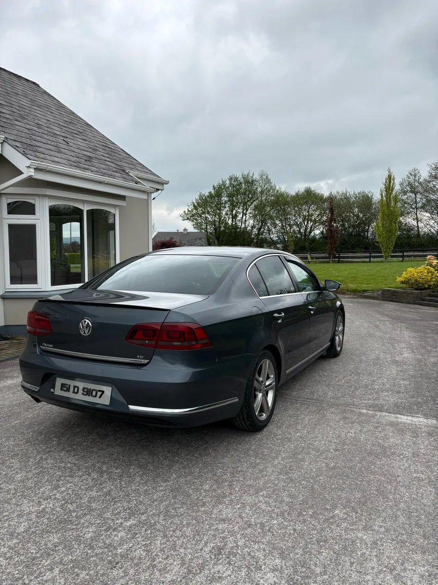 Volkswagen Passat R line - Image 3