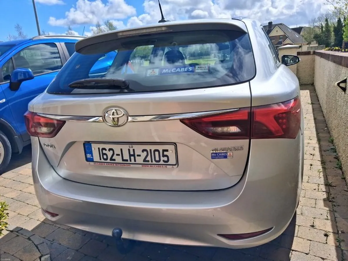 2016 Toyota Avensis - Image 1