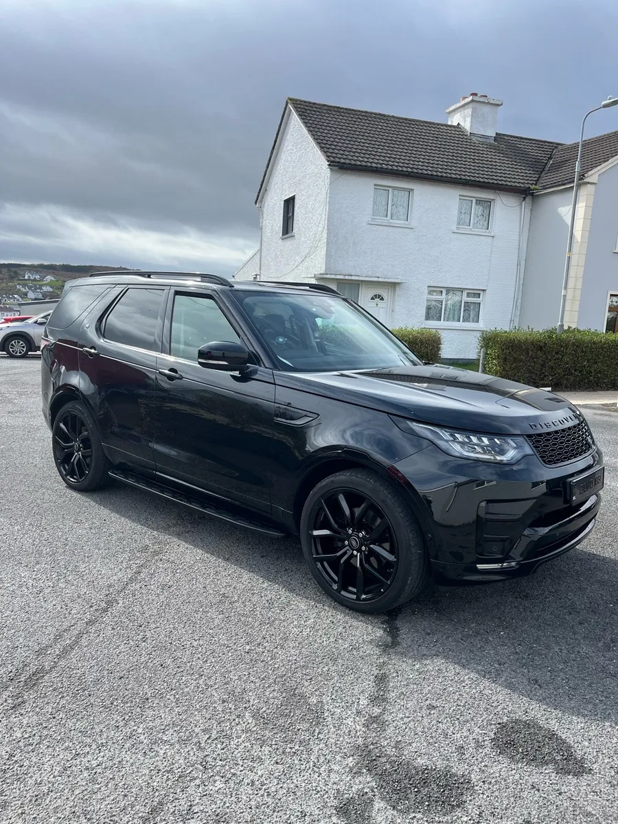 2020 Land Rover Discovery - Image 1