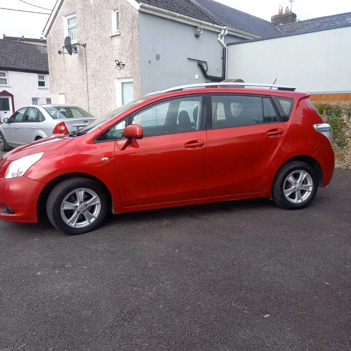 Toyota Corolla Verso 7 seater Taxed and Nctd - Image 2