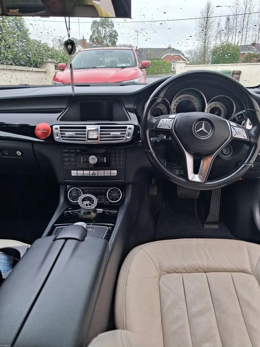 Mercedes-Benz CLS 2012 - Image 2
