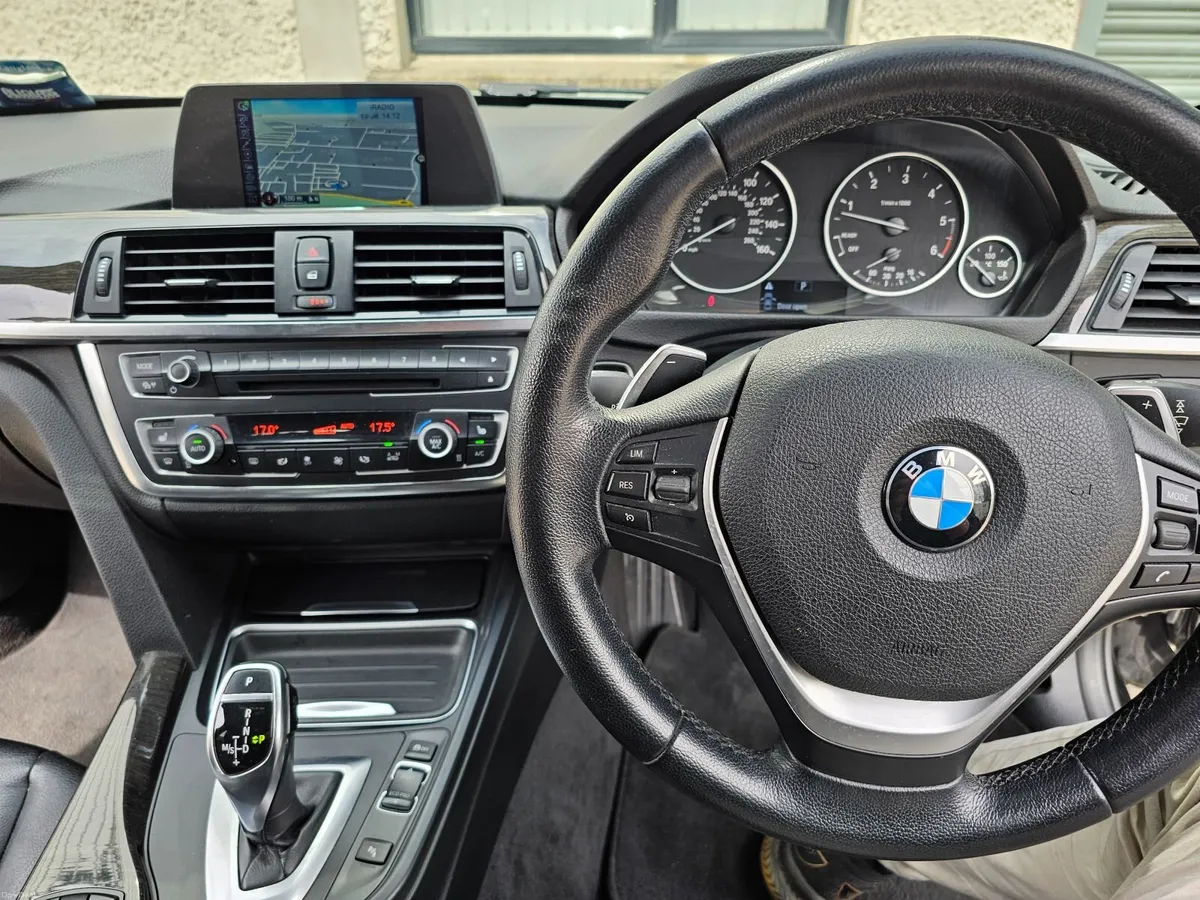BMW 330d xDrive - Image 6