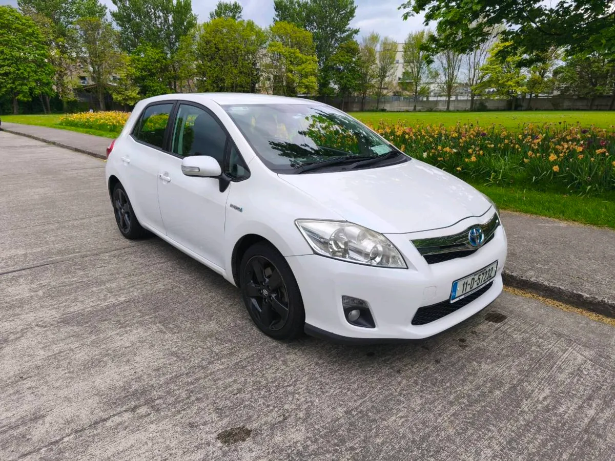 Toyota Auris 1.8 Automatic T Spirit - Image 1