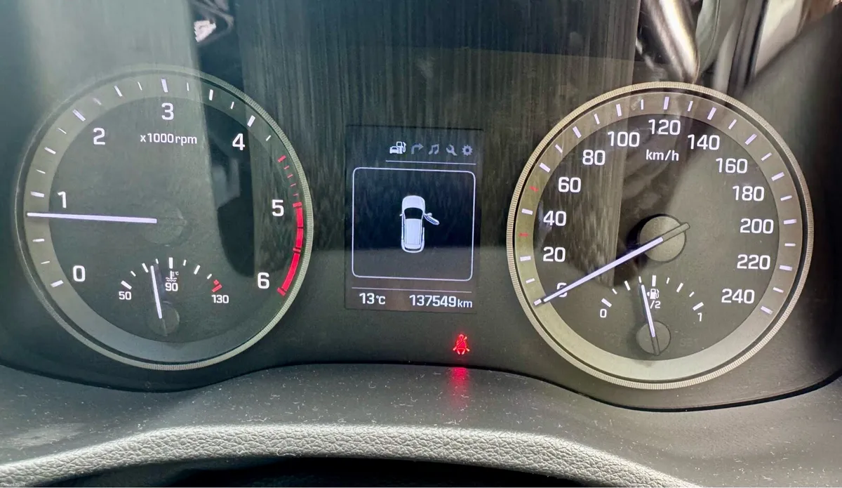 HYUNDAI TUCSON EXECUTIVE 1, 7 Diesel 2018 - Image 5