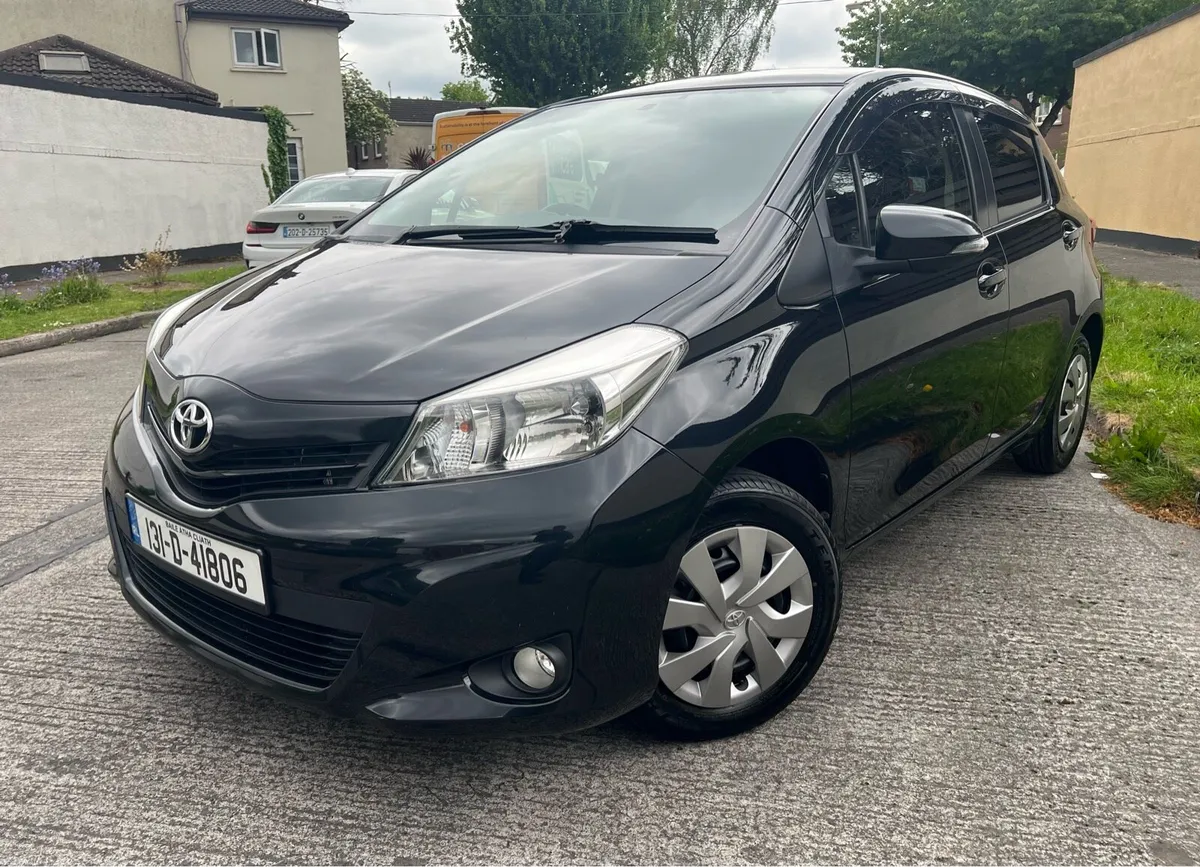 Toyota Yaris/Vitz Auto New Nct 17/01/27 & 30/12/26 - Image 3