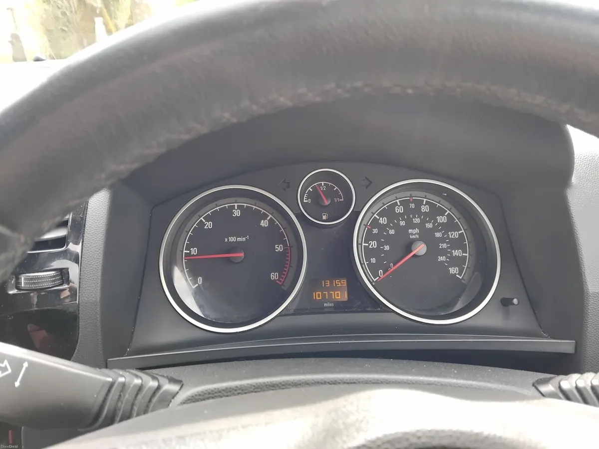 131 Opel zifra 1.7 diesel 7 seater - Image 2