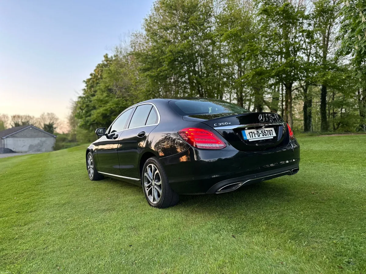 Mercedes-Benz C-Class 2017 - Image 3